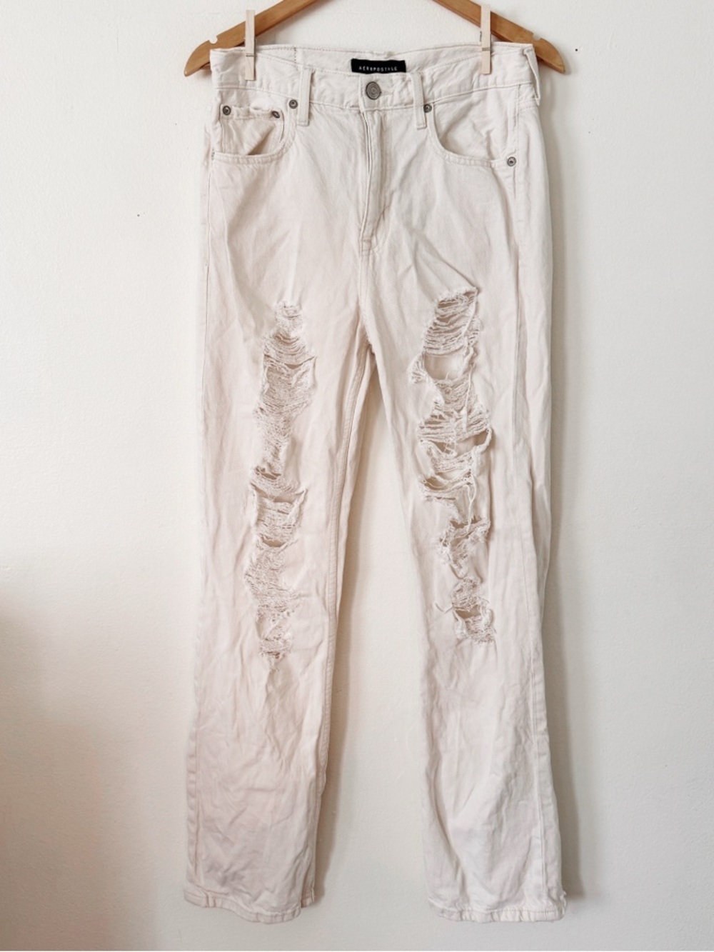 Aeropostale Distressed White 90s baggy jeans size 6